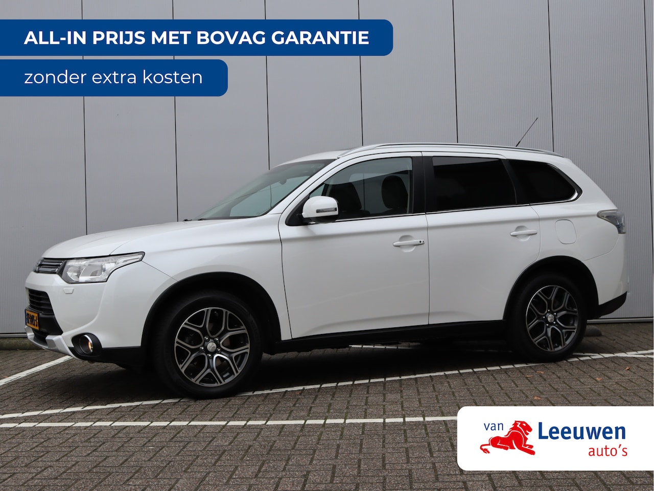 Mitsubishi Outlander - 2.0 PHEV Limited Edition X-Line | Trekhaak | Leder | Schuifdak - AutoWereld.nl