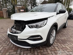 Opel Grandland X - 1.2 Turbo Business Executive