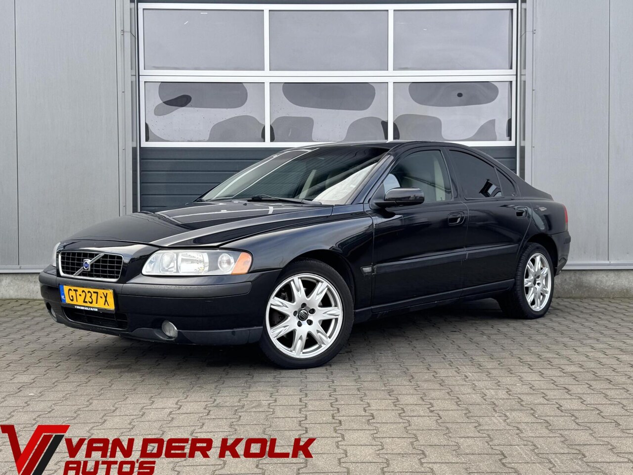 Volvo S60 - 2.5T AWD Automaat | Leder | Climate | Cruise | Stoelverwarming | Lichtmetaal - AutoWereld.nl