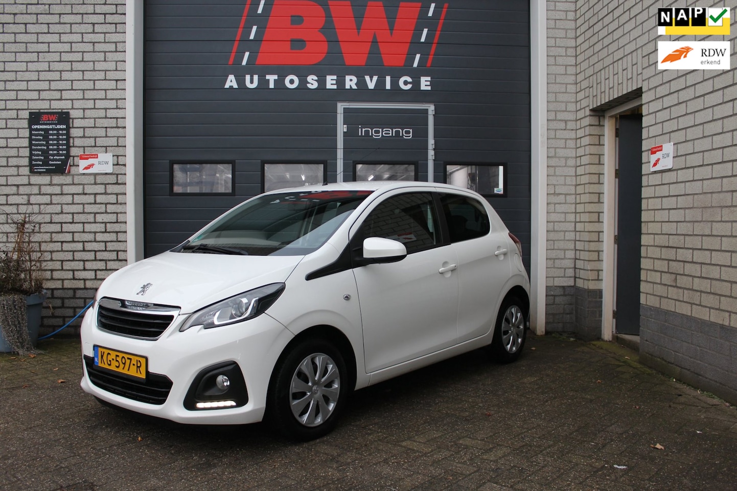 Peugeot 108 - 1.0 e-VTi Active 1.0 e-VTi Active - AutoWereld.nl