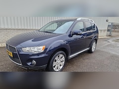 Mitsubishi Outlander - 2.4 Instyle 7 Persoon Automaat