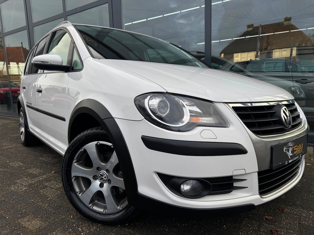 Volkswagen Touran Cross - 1.4 TSI Automaat| 7p - AutoWereld.nl