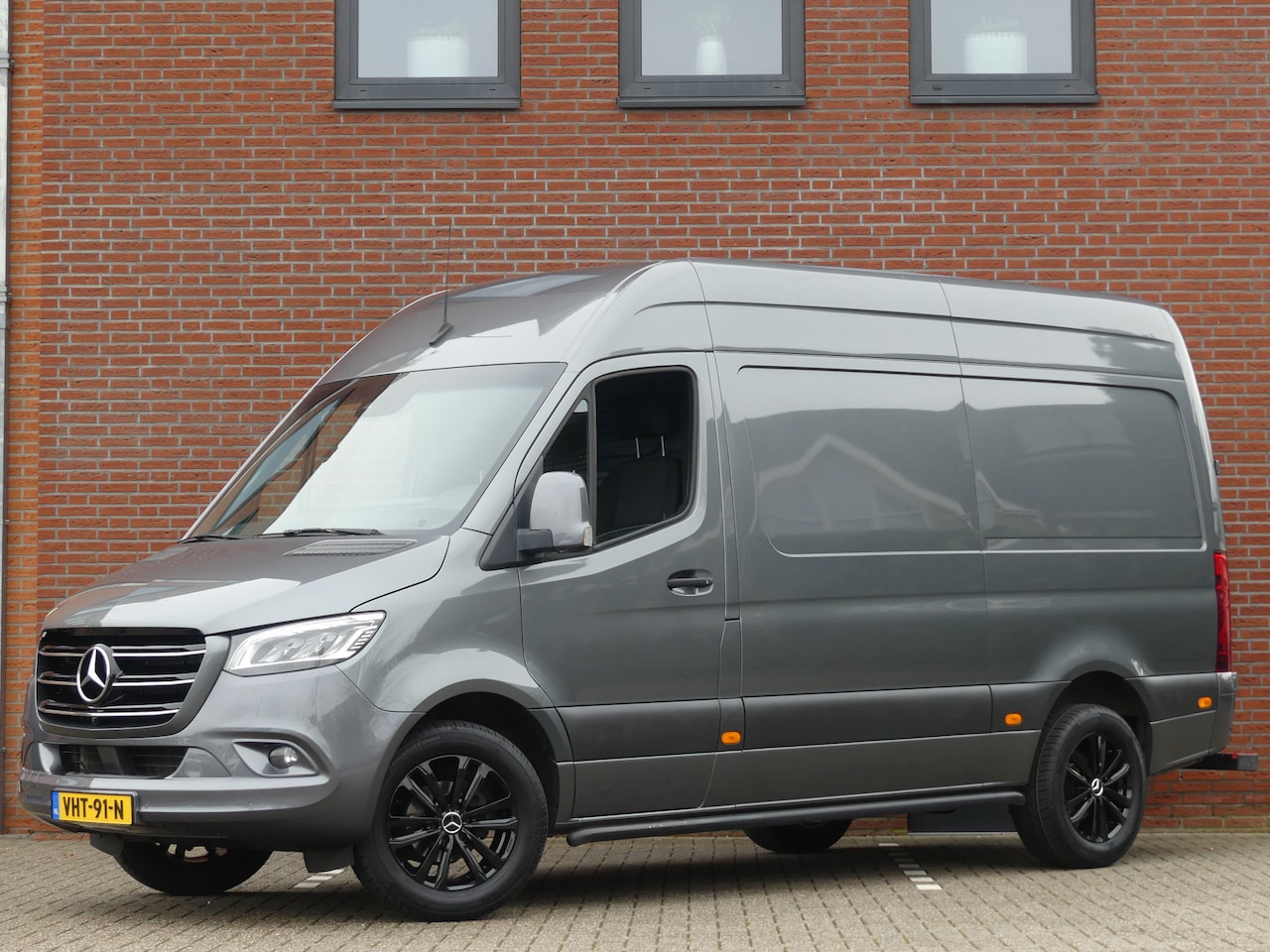 Mercedes-Benz Sprinter - 315 CDI L2H2 3500KG Trekgewicht LED/Camera/Trekhaak/PDC/Navigatie - AutoWereld.nl