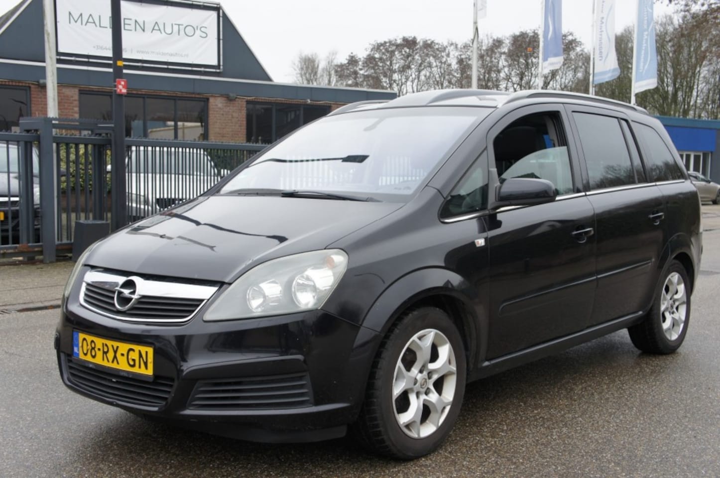 Opel Zafira - 1.8 COSMO TREKHAAK/PANORAMA/NIEUWE APK - AutoWereld.nl