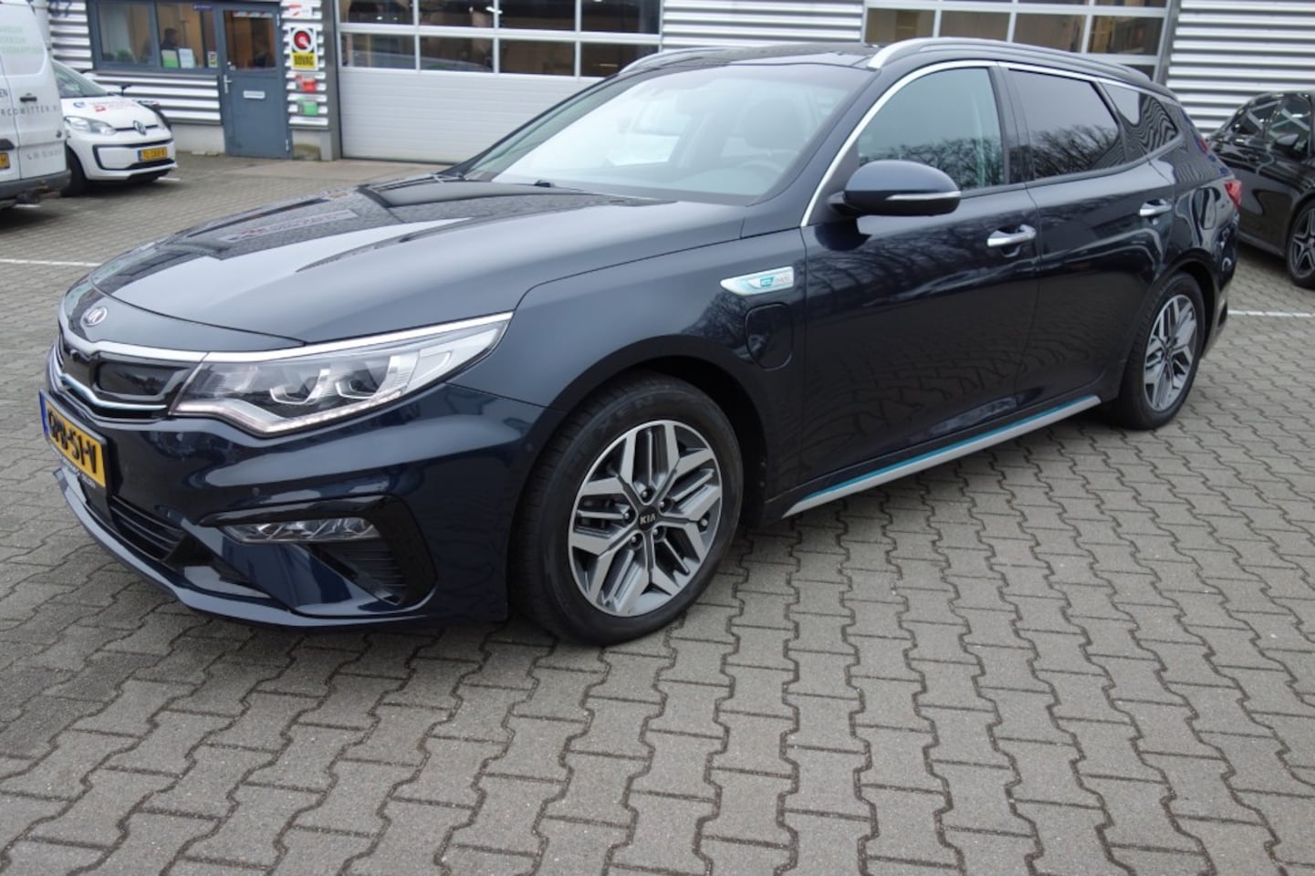 Kia Optima - 2.0 GDI PHEV EXEC.L Trekhaak, Leer, Pano, 360 Camera - AutoWereld.nl