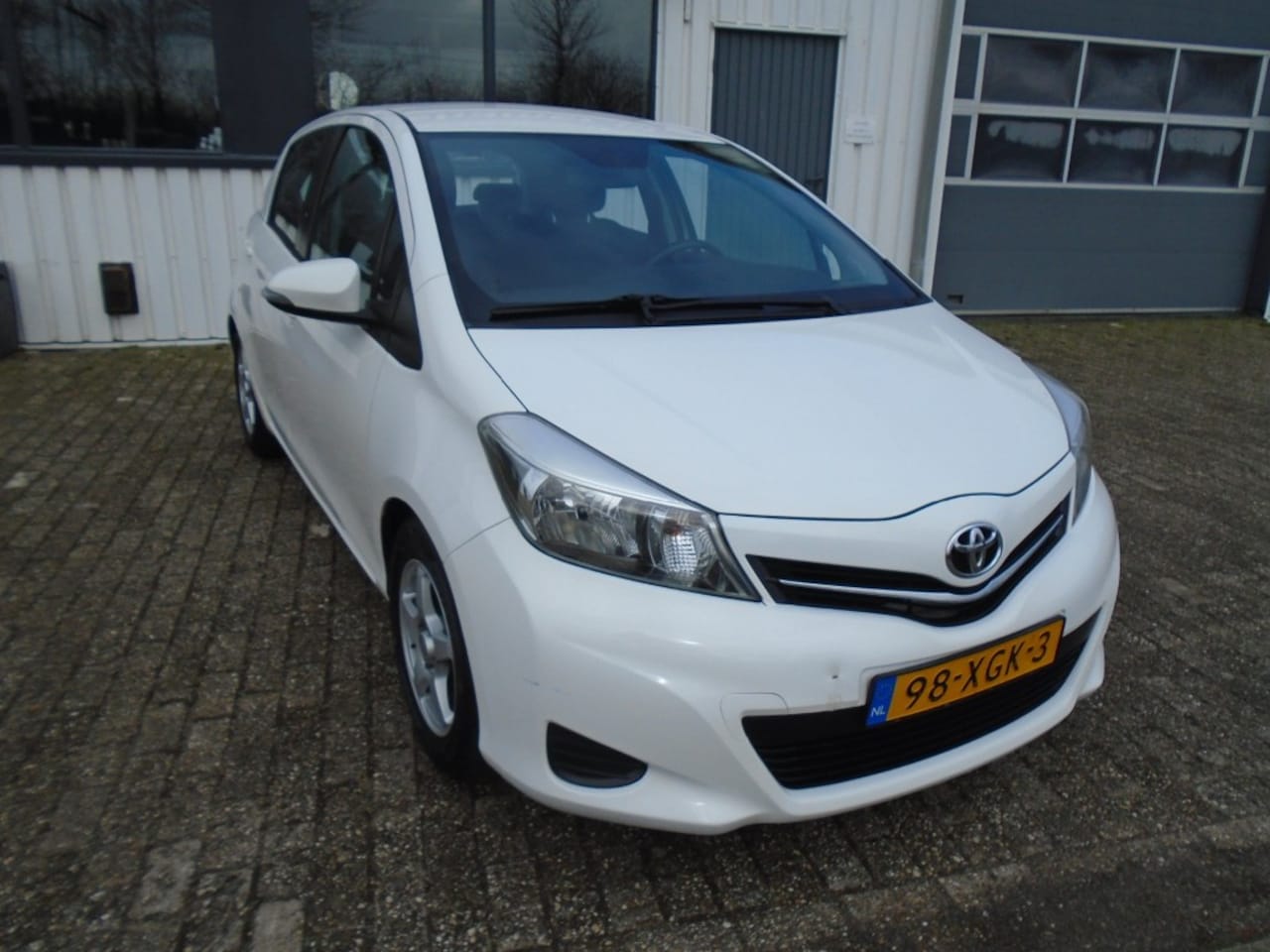Toyota Yaris - 1.0 VVT-i Aspiration 1.0 VVT-I ASPIRATION - AutoWereld.nl