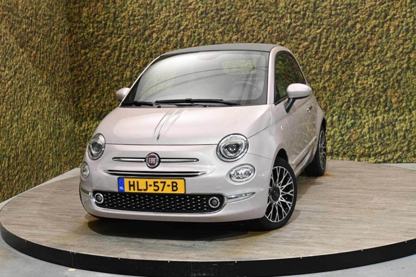Fiat 500 C - 1.0 Hybr. Star | Pink | Carplay | Cruise - AutoWereld.nl