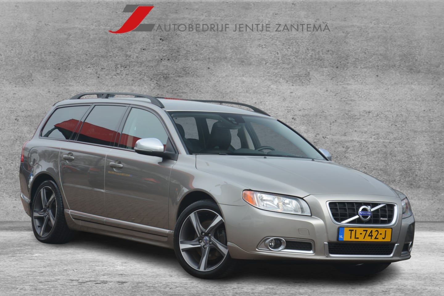 Volvo V70 - 2.0 D4 R-Design 2.0 D4 R-Design - AutoWereld.nl
