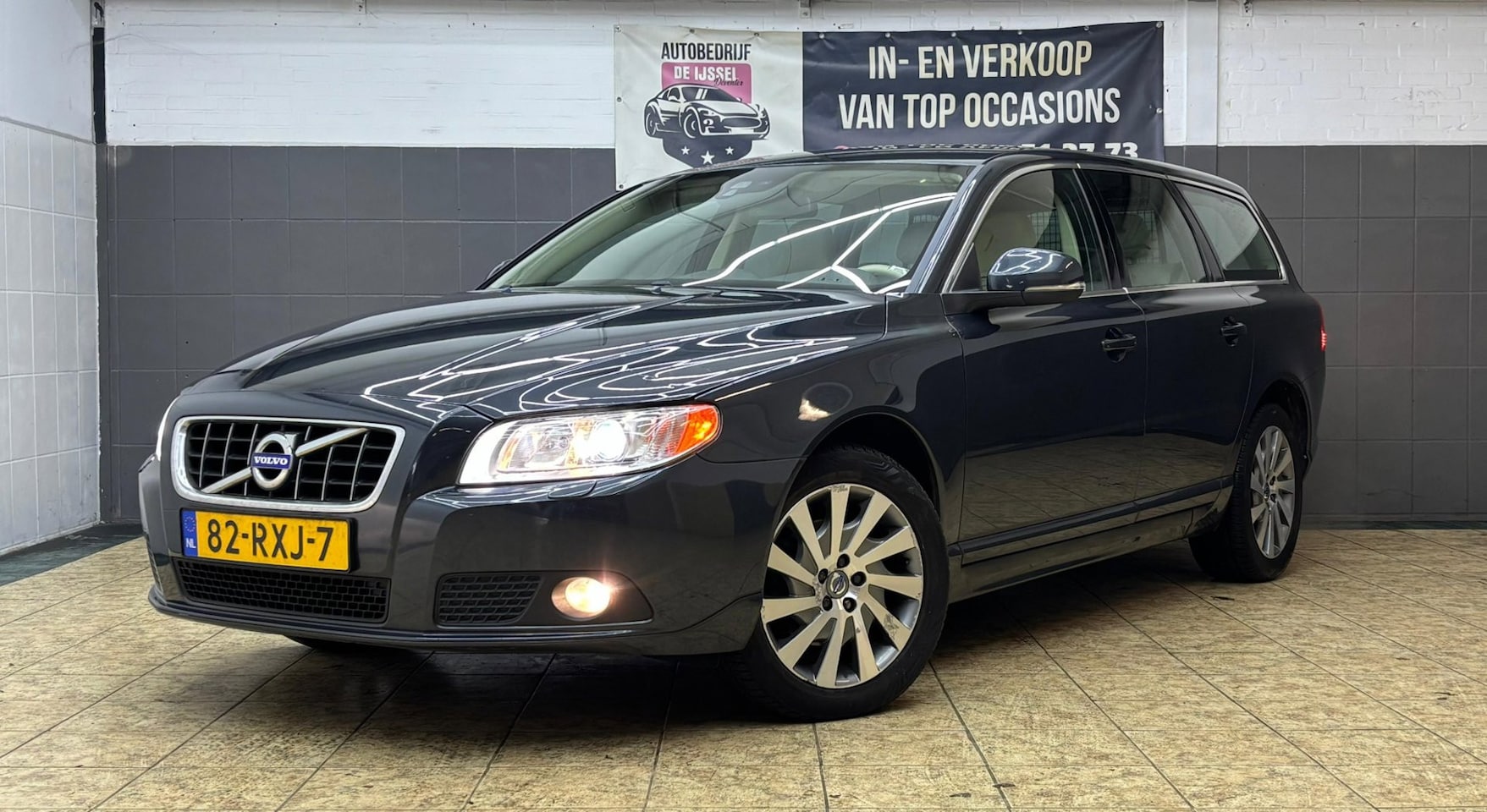 Volvo V70 - 1.6 T4 Limited Edition / 1 STE Eigen/ TOTAAL RIJKLAAR /Compleet Onderhoud - AutoWereld.nl