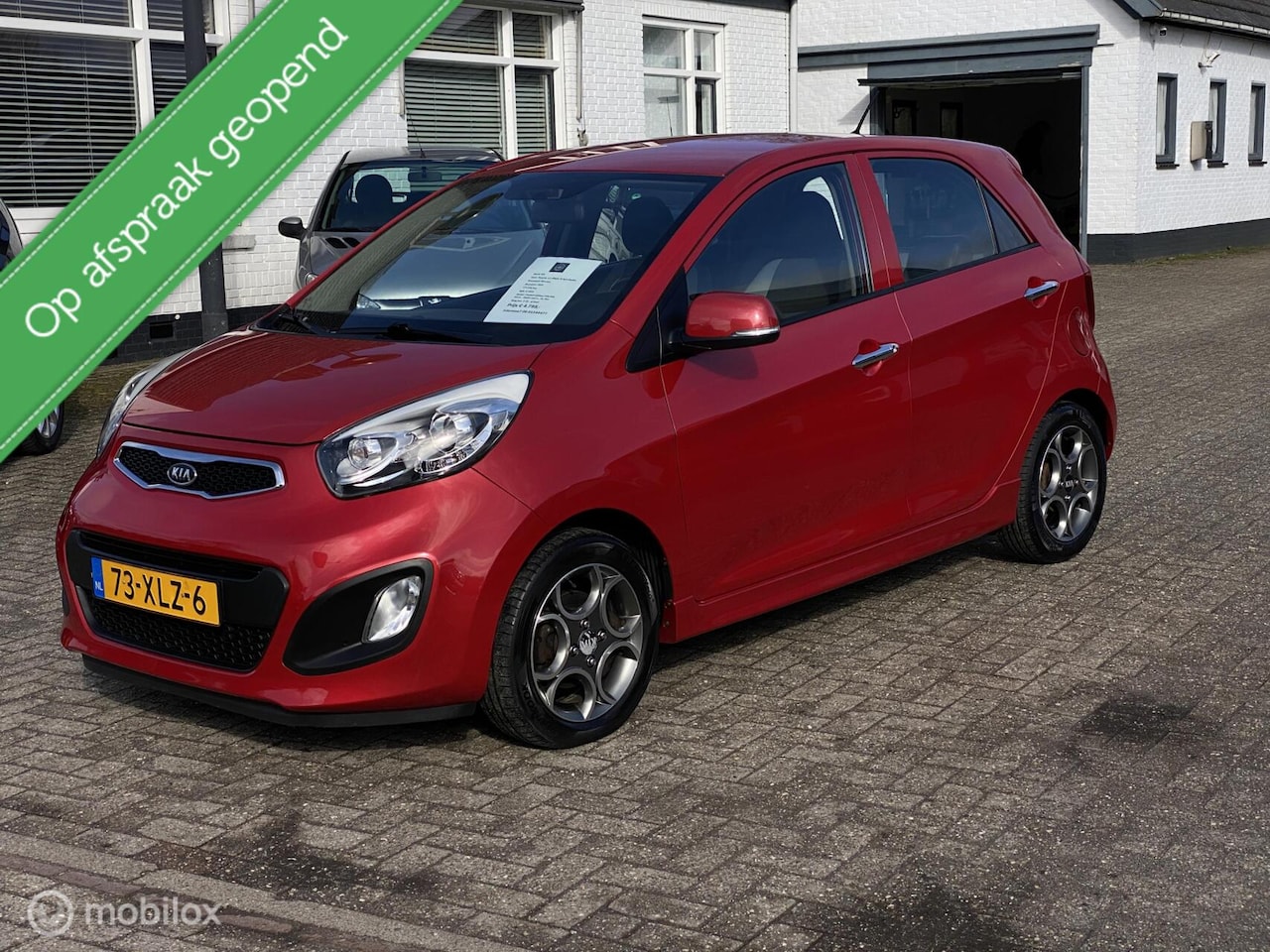 Kia Picanto - 1.2 (86pk) CVVT R-SportByKia - Airco - Trekhaak - AutoWereld.nl