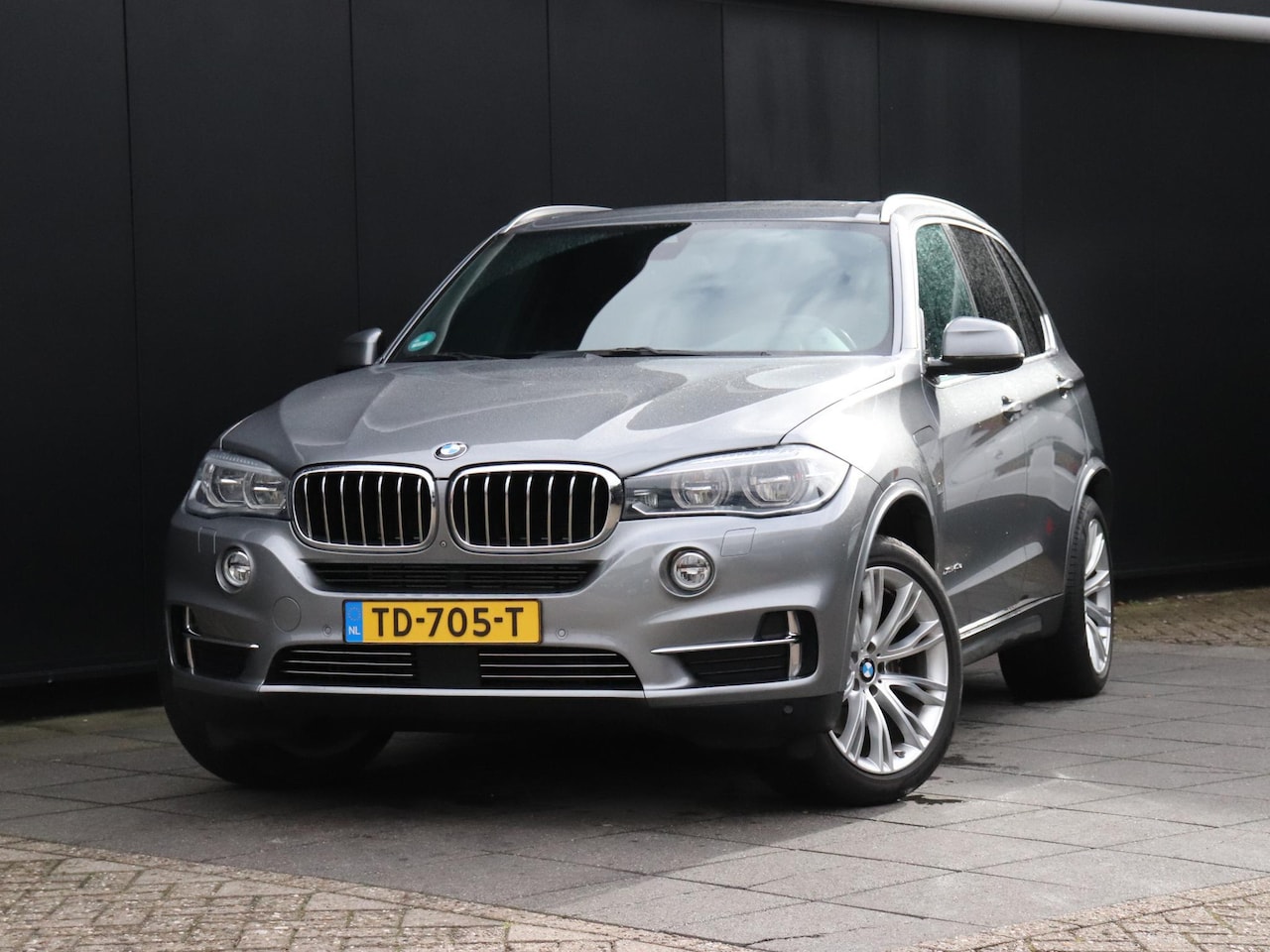 BMW X5 - xDrive40e iPerformance | LEDER | H&K | PANO-DAK | CAMERA | ADAPT. CRUISE | NAVI | STOELVER - AutoWereld.nl