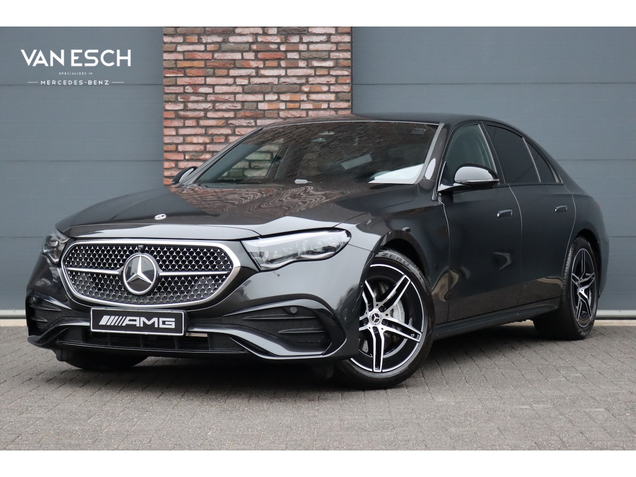 Mercedes-Benz E-klasse - 220 d AMG Line | Hyperscreen | Distronic | Memory | Surround Camera | Keyless Go | Verwarm - AutoWereld.nl
