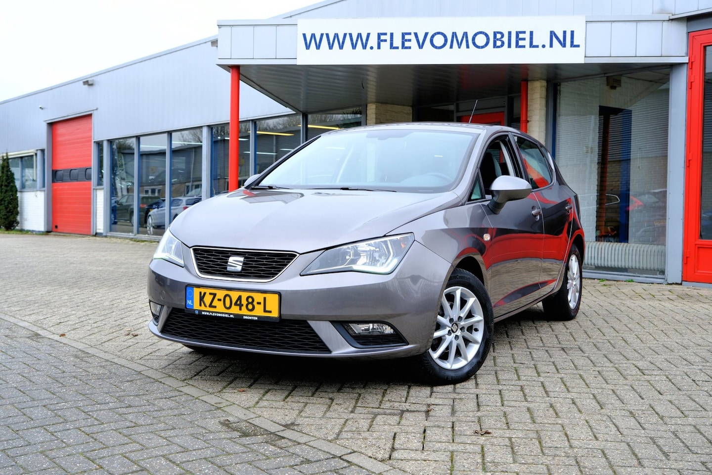 SEAT Ibiza - 1.0 EcoTSI Style Connect Navi|Airco|CarPlay|LMV - AutoWereld.nl