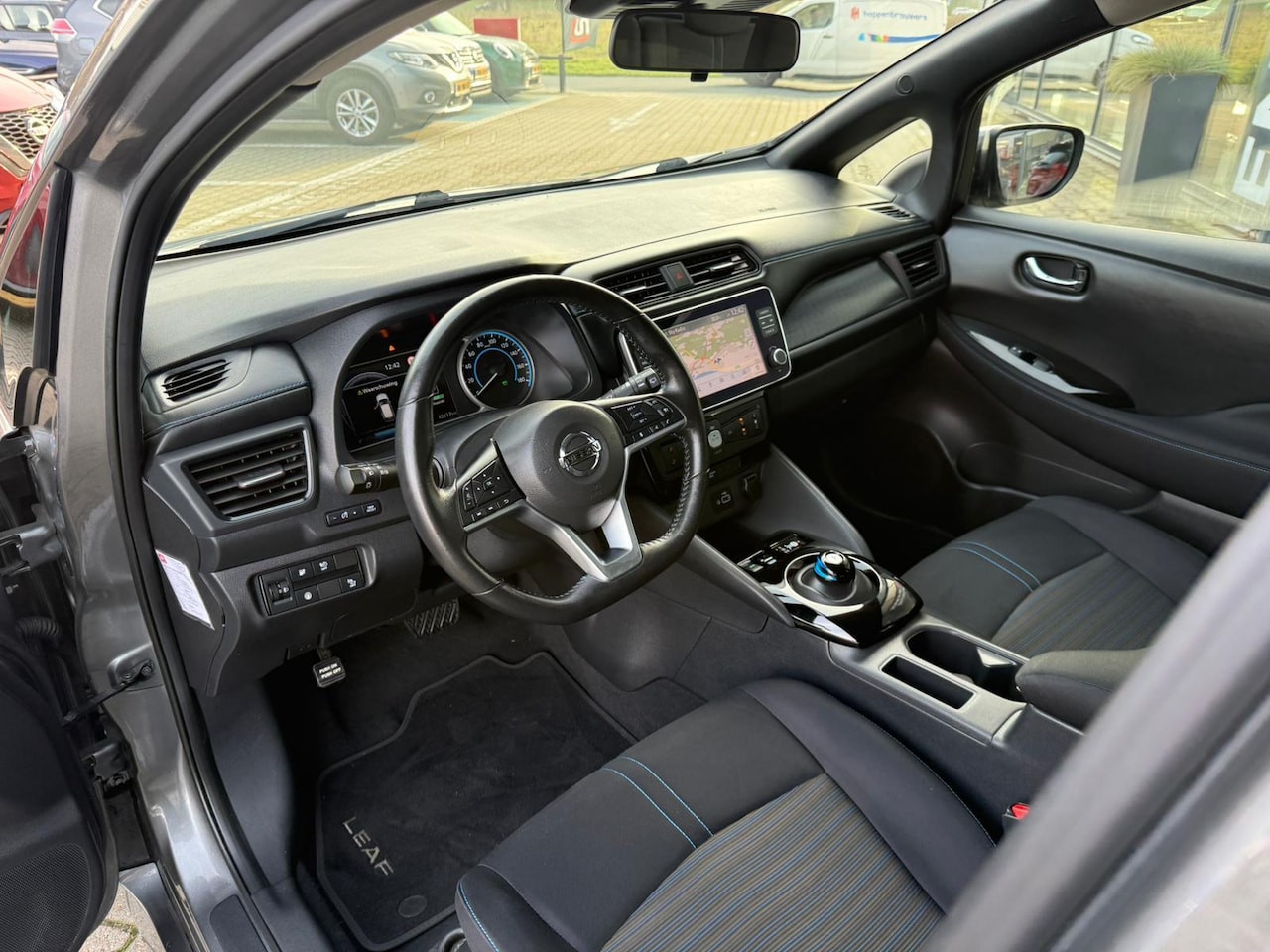 Nissan LEAF - Acenta 40 kWh *Cruise Control & Camera* - AutoWereld.nl