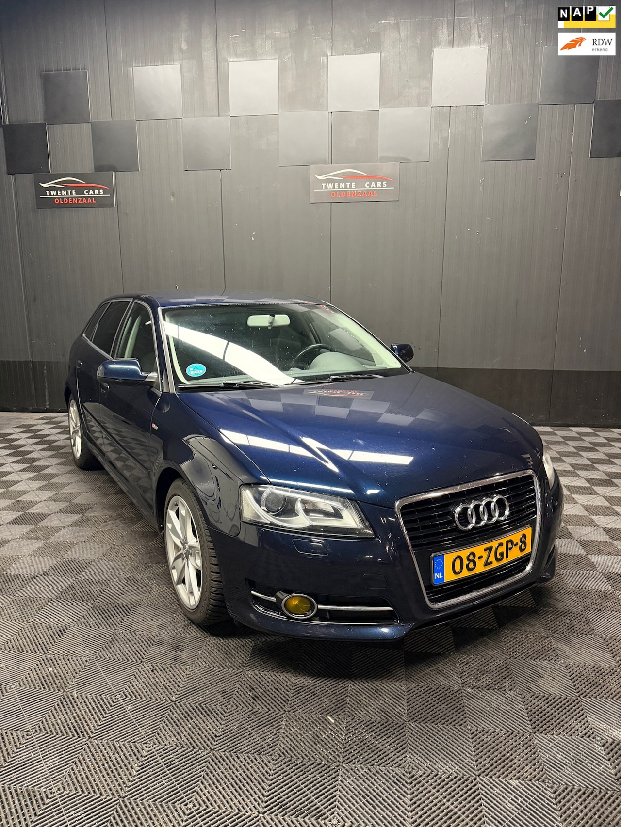 Audi A3 Sportback - 1.6 TDI Attraction Advance | Navi | Led | Clima | PDC | - AutoWereld.nl