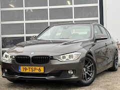 BMW 3-serie - 335i High Executive 400pk | Airco automatisch | Bi-xenon koplampen | Cruise control | Lich