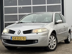 Renault Mégane - 1.6-16V Tech Line 112pk | Airco automatisch | Cruise control | Elektrische ramen voor | Pa