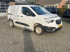 Opel Combo - 1.5 BlueHDi 100 S&S L1 rijdbaar. iets op kap gevallen