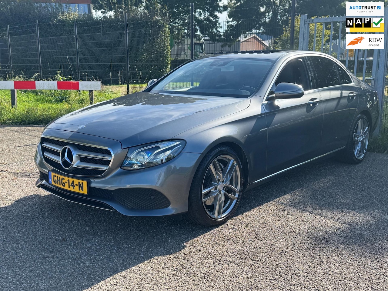 Mercedes-Benz E-klasse - 350d Prestige Plus Opendak Multibeam Widescreen - AutoWereld.nl