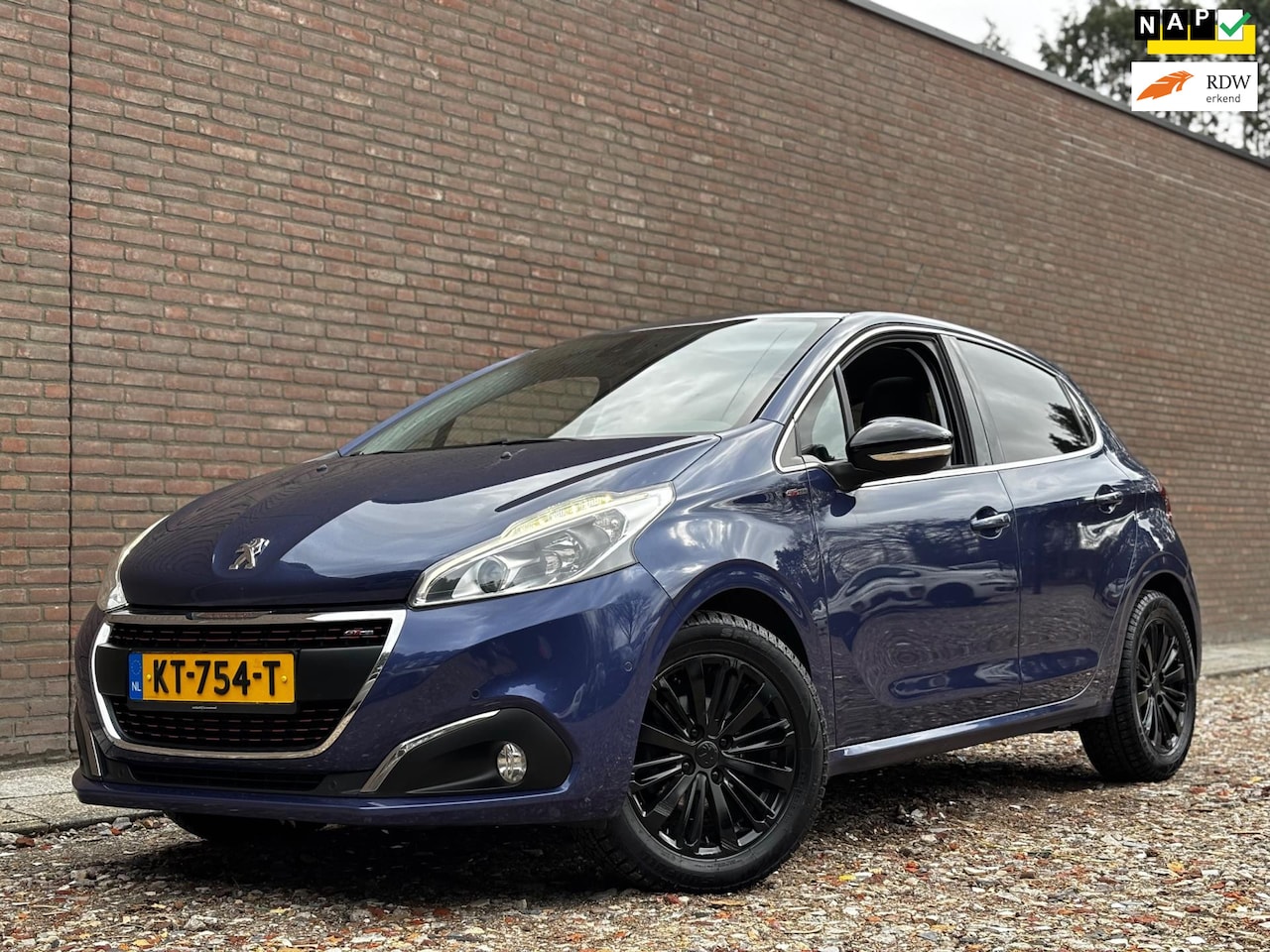 Peugeot 208 - 1.2 PureTech GT-line | Pano | Navi | Climate - AutoWereld.nl