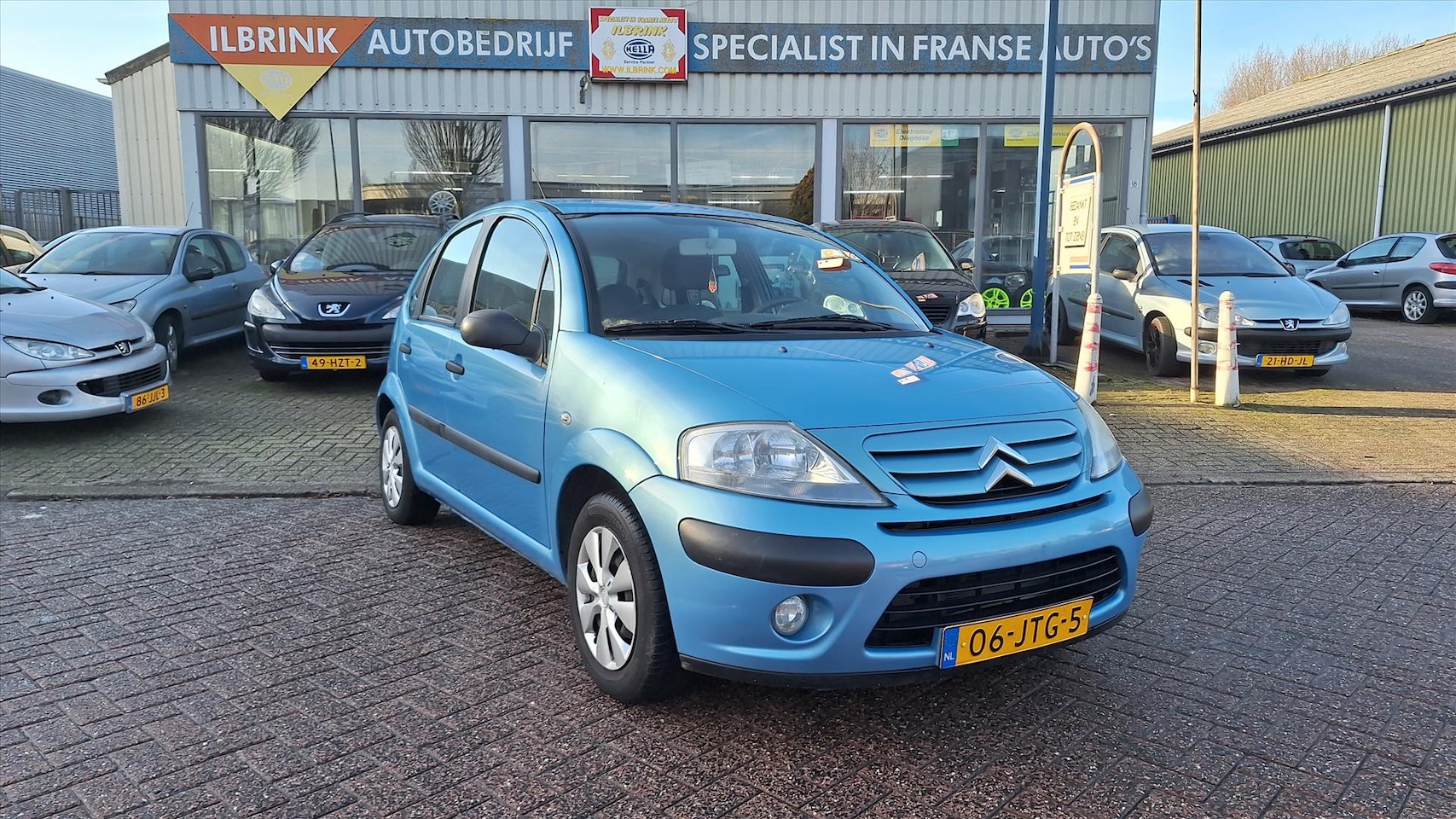 Citroën C3 - 1.1 Ligne Prestige Airco elekt. pakket, trekhaak - AutoWereld.nl