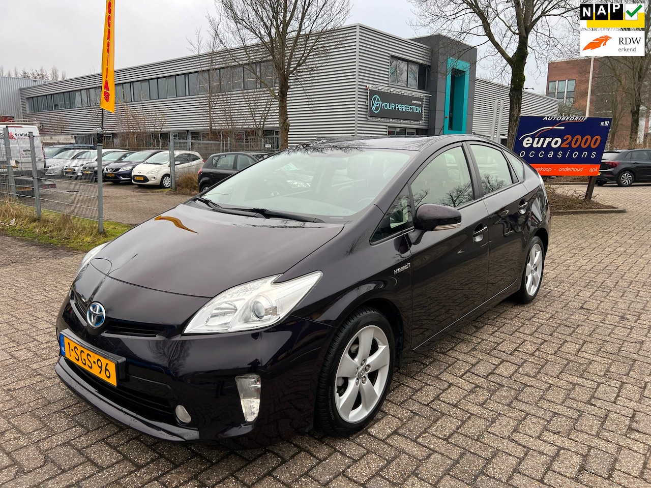 Toyota Prius - 1.8 Business - NAVIGATIE - CAMERA - NETJES ! - AutoWereld.nl