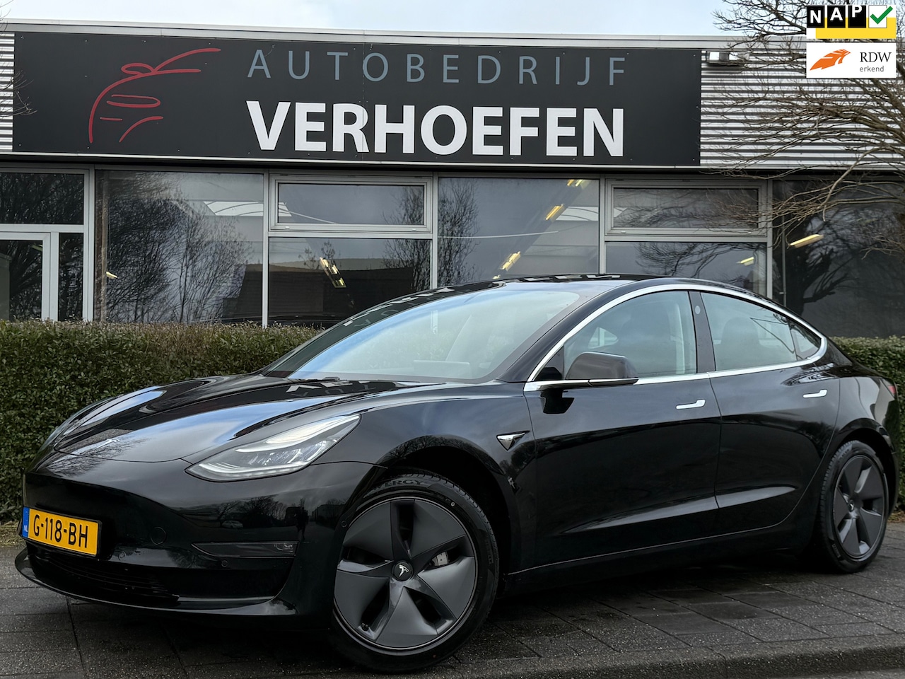 Tesla Model 3 - Standard RWD Plus 60 kWh - ZWART LEDER STOEL VERW - PARK CAMERA - DUBBEL PANORAMA ! - AutoWereld.nl