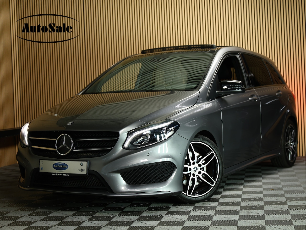 Mercedes-Benz B-klasse - 250 4Matic AMG SPORT Prestige Automaat Panoramadak 52000 km 2016 - AutoWereld.nl