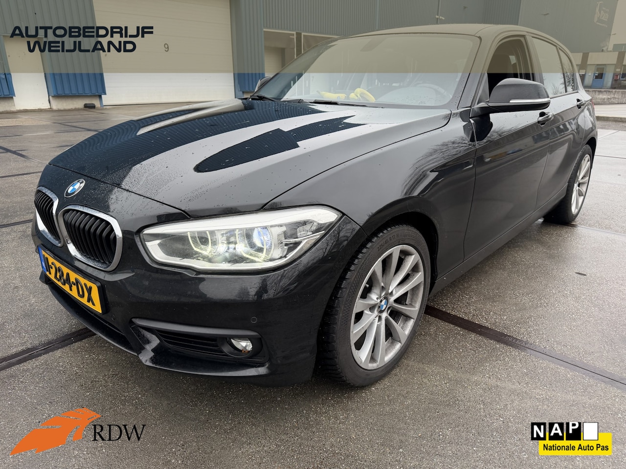 BMW 1-serie - 118i Centennial High Executive I M-sport I Automaat I Navi I Xenon I 17" I PDC I - AutoWereld.nl