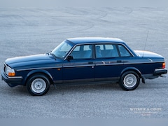 Volvo 240 - 2.3 GL automaat 135.000km