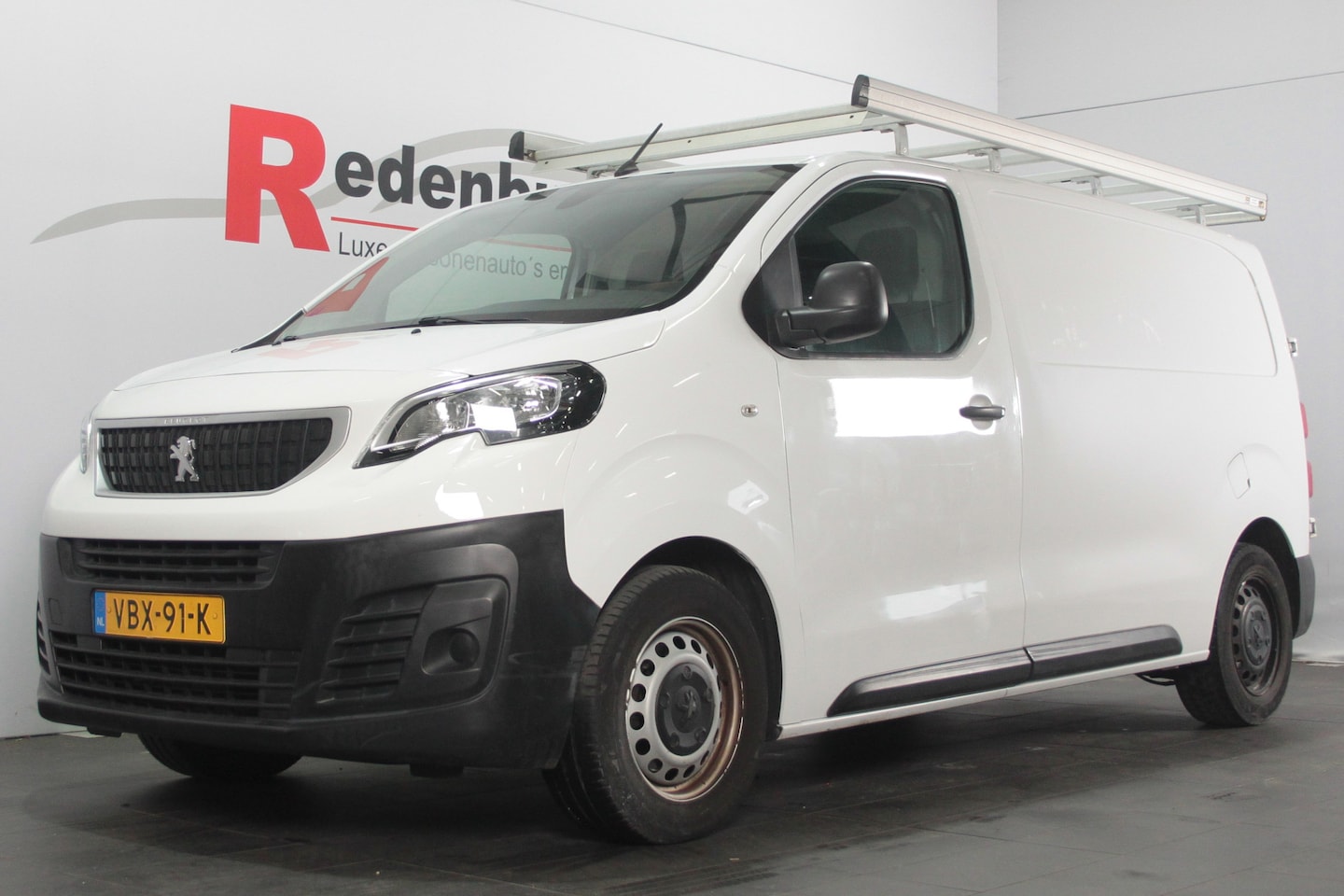 Peugeot Expert - 1.5 BlueHDI 100 Standard Premium - Airco / Carplay / Cruise - AutoWereld.nl