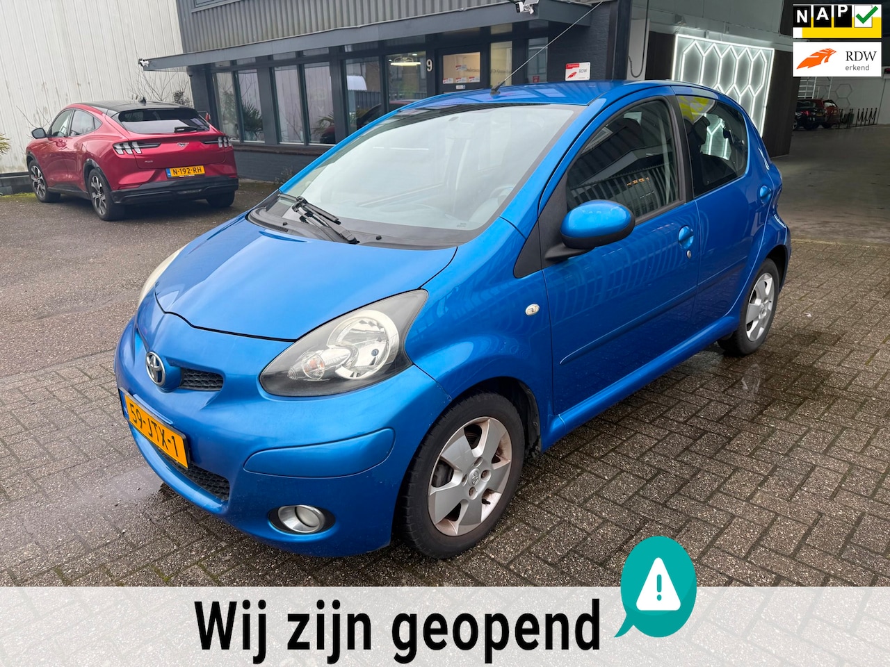 Toyota Aygo - 1.0-12V Dynamic Blue 1.0-12V Dynamic Blue - AutoWereld.nl