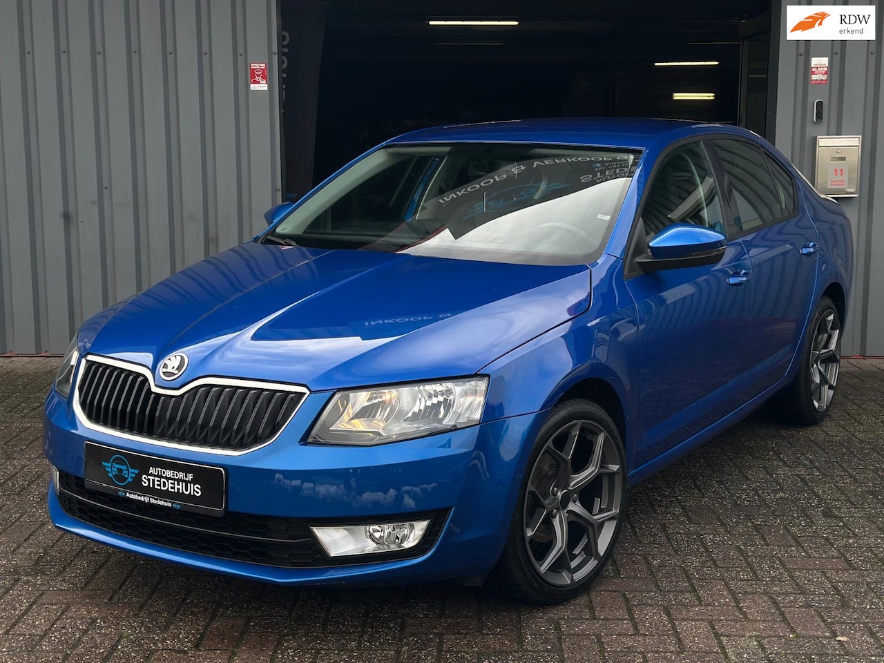 Skoda Octavia - 1.2 TSI Greentech Businessline Bluetooth l Cruise Control - AutoWereld.nl