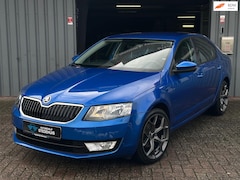 Skoda Octavia - 1.2 TSI Greentech Businessline Bluetooth l Cruise Control