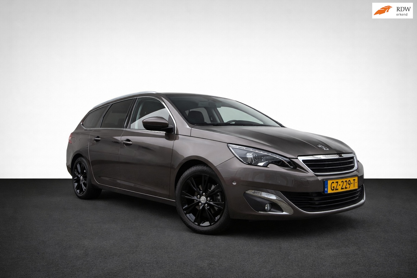 Peugeot 308 SW - 1.2 PureTech Blue Lease Premium 1.2 PureTech Blue Lease Premium - AutoWereld.nl