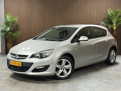 Opel Astra - 1.4 Turbo Rhythm