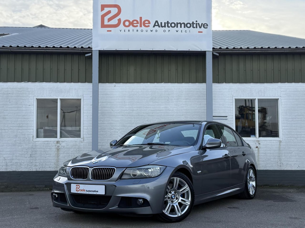 BMW 3-serie - 325i Aut. / M-Pakket / Orig. NL / LCI / 6 Cyl.! - AutoWereld.nl