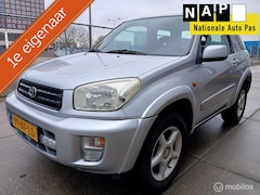Toyota RAV4 - 1.8-16V VVT-i Luna
