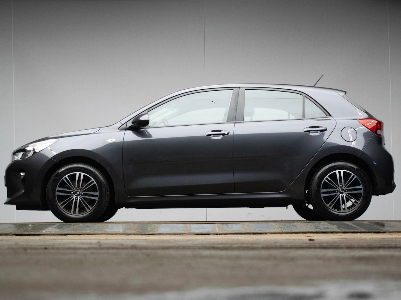 Kia Rio - 1.0 TGDI ComfortPlusLine Navigator Sport (APPLE CARPLAY,NAVI,CAMERA,CRUISE,ELEKTRISCH PAKK - AutoWereld.nl