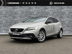 Volvo V40 Cross Country - 1.5 T3 Polar+ Luxury | Panoramadak | Lederen bekleding | Camera achter | Stoelverwarming |