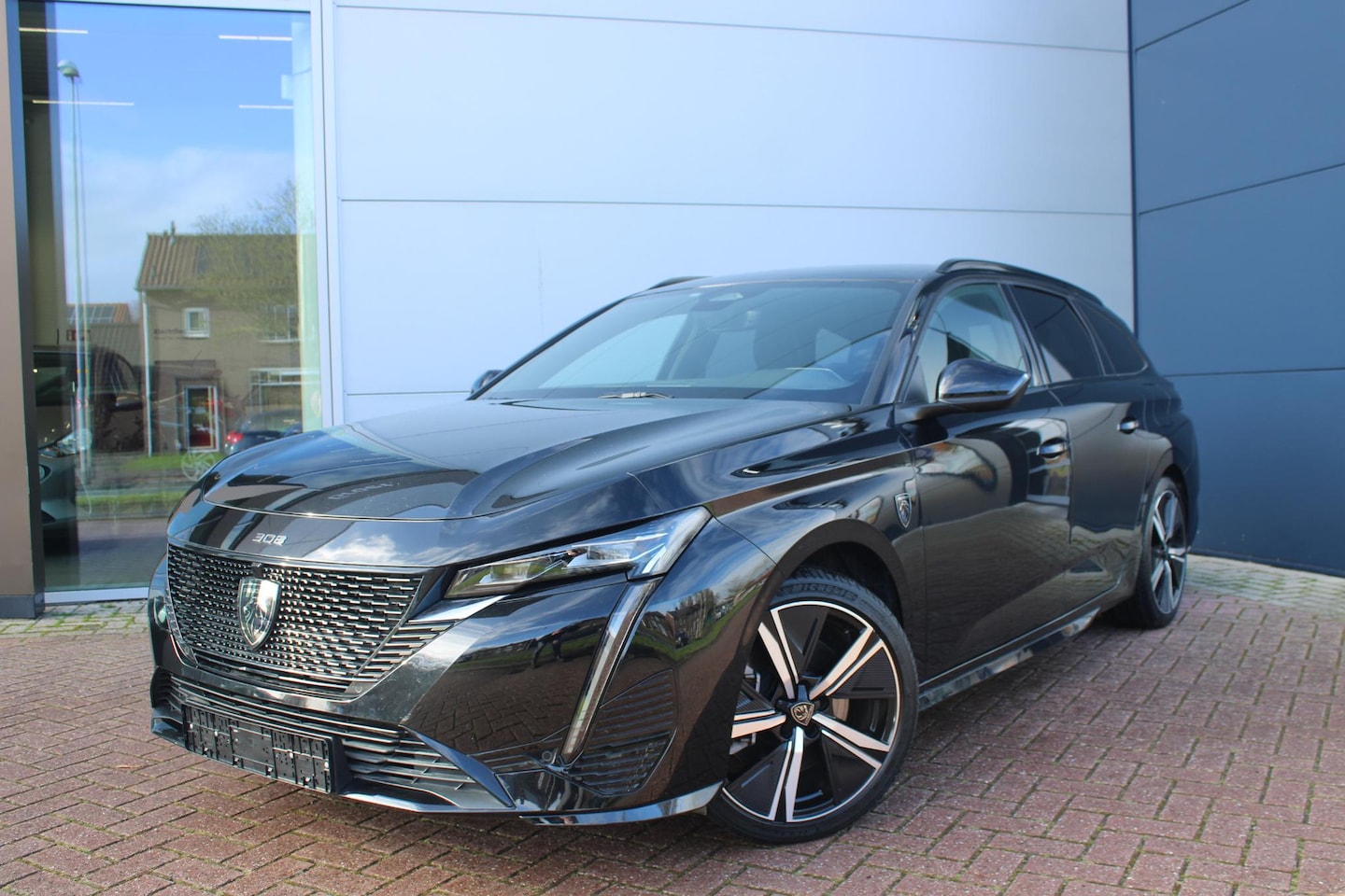 Peugeot 308 SW - 1.6 Plug-in Hybrid 225 GT Automaat Airco Navi Camera Carplay Zeer mooi - AutoWereld.nl