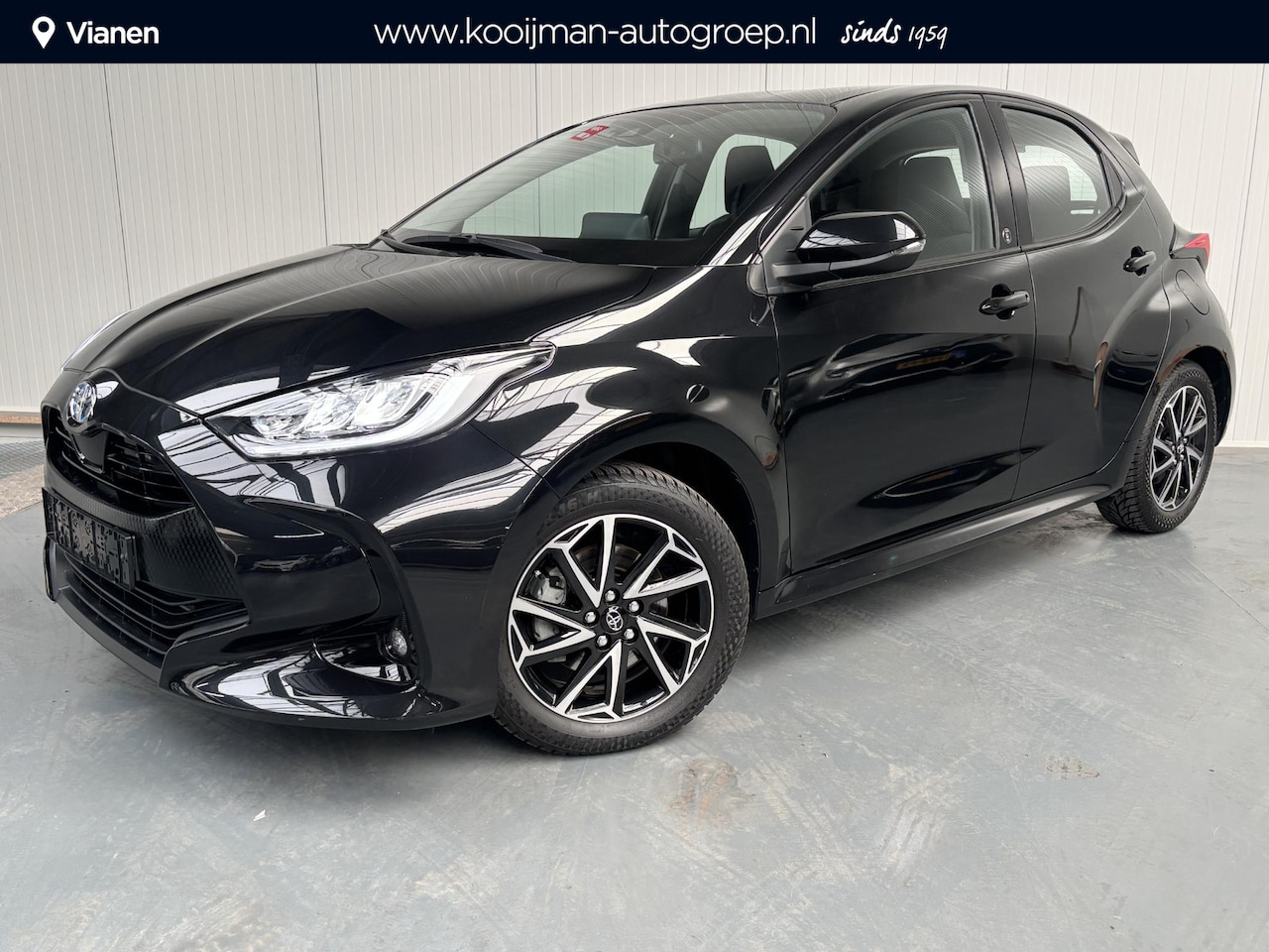 Toyota Yaris - 1.5 Hybrid 115 Dynamic APPLE CARPLY / ANDROID AUTO, SLECHTS 8.759KM, STOELVERWARMING!!! - AutoWereld.nl