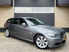 BMW 3-serie Touring - 320i High Executive