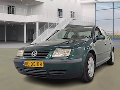 Volkswagen Bora - 1.6 Trendline/ TREKHAAK/ ONDERHOUDEN