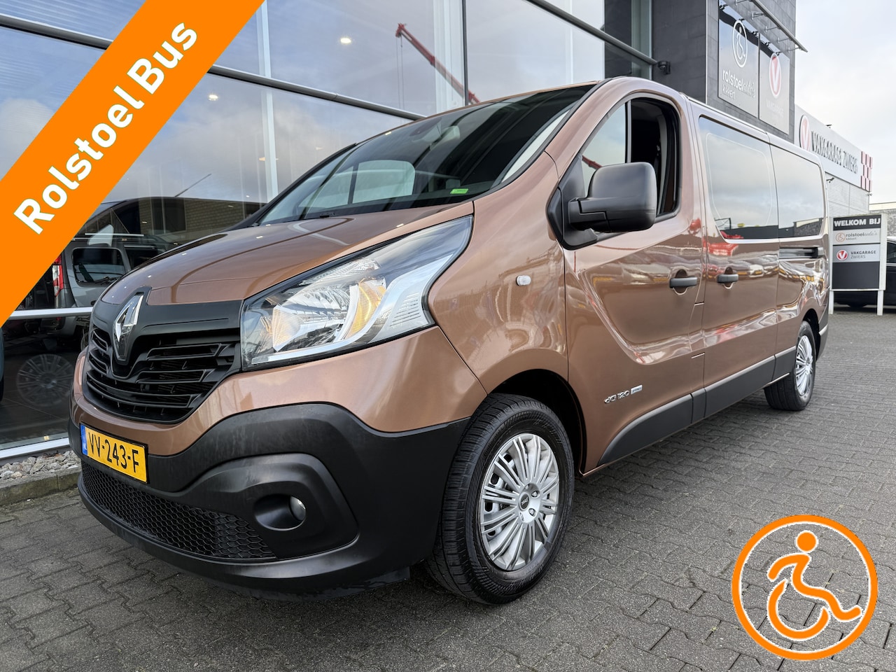 Renault Trafic - 4+1 Rolstoelbus 1.6 dCi T29 L2H1 Comfort Energy (Zeer nette en goed onderhouden bus met 2 - AutoWereld.nl