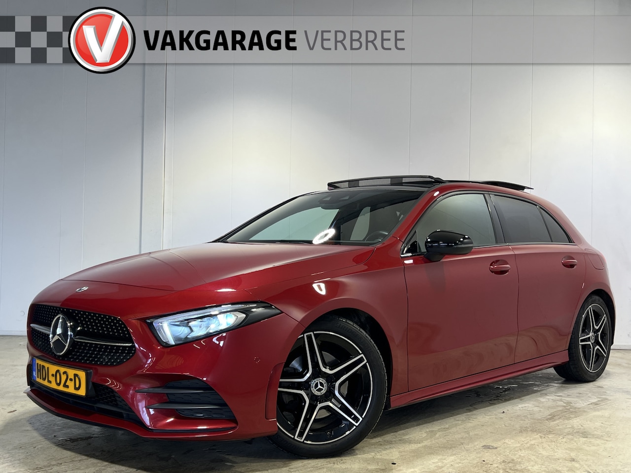 Mercedes-Benz A-klasse - 200 Launch Edition Premium Plus | Panorama / Schuifdak | Navigatie  | Android+Apple Carpla - AutoWereld.nl