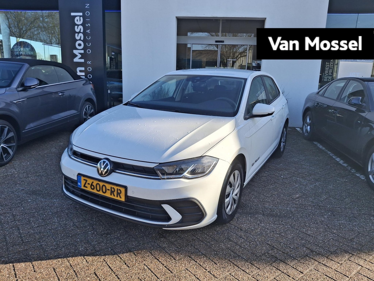 Volkswagen Polo - 1.0 MPI Polo | DEMO | PARKEERSENSOREN | APPLE CARPLAY / ANDROID AUTO | - AutoWereld.nl