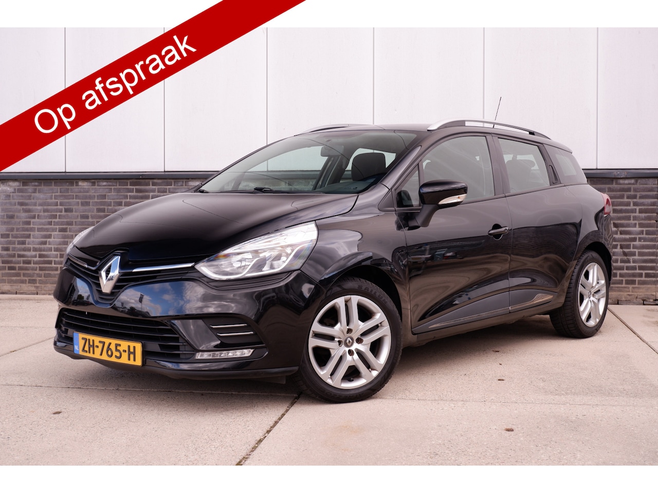 Renault Clio Estate - 0.9 TCe Limited  Navigatie | Airco | Cruise | Bluetooth - AutoWereld.nl