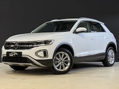Volkswagen T-Roc - 1.5 TSI Style | Adaptive Cruise control | Apple Carplay | IQ Light