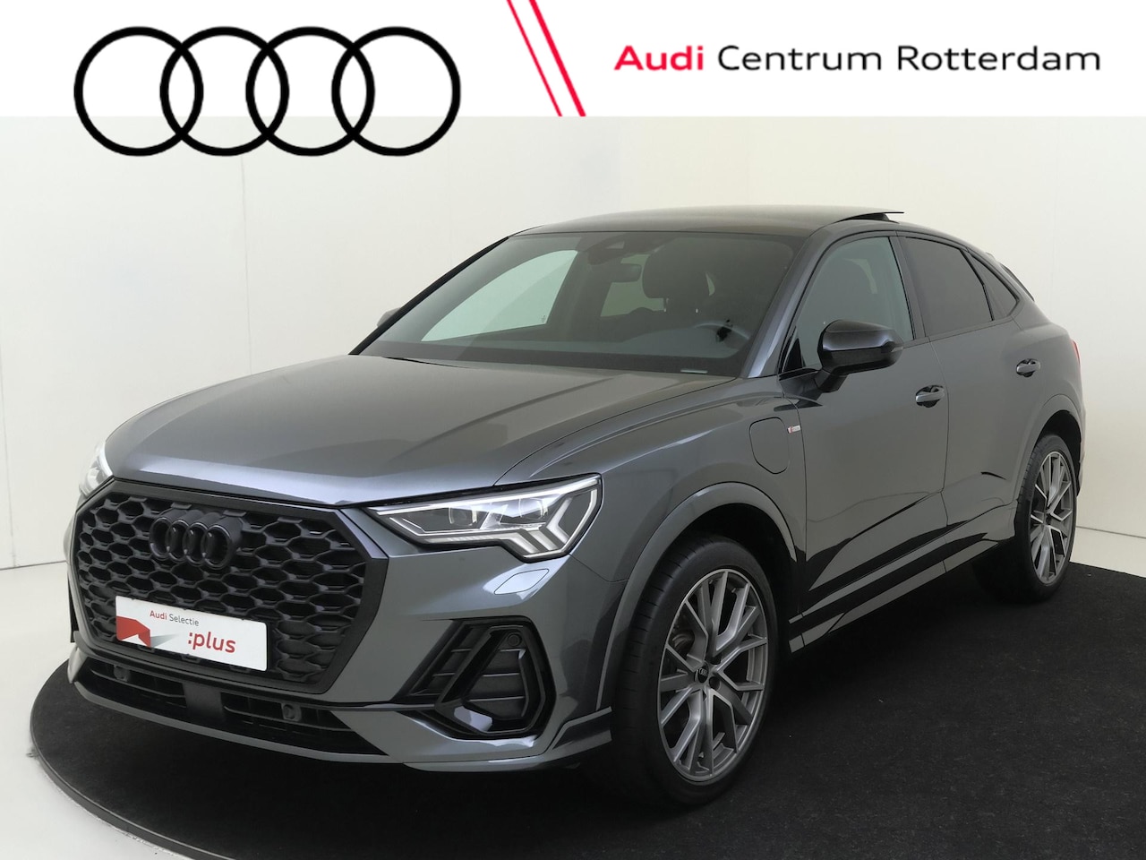 Audi Q3 - 45 TFSI e S edition | SoH 100% | Panoramadak | Lederen bekleding | LED matrix verlichting - AutoWereld.nl